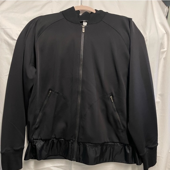 lululemon athletica Jackets & Blazers - Lululemon XL